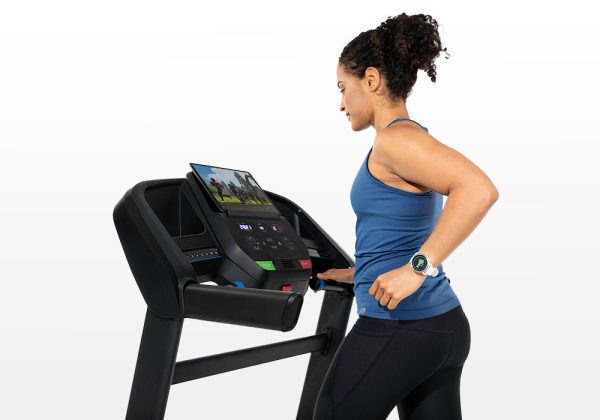 T202 Treadmill - Image 13